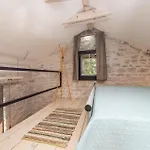 Σπίτι διακοπών Two-bedroom In Pridraga