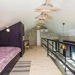Two-bedroom In Σπίτι διακοπών *