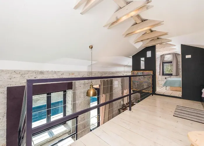 Two-bedroom In Pridraga