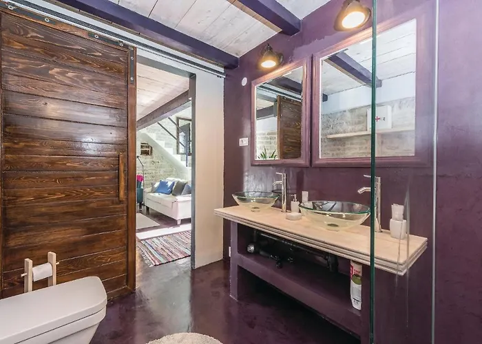 Two-bedroom In Pridraga