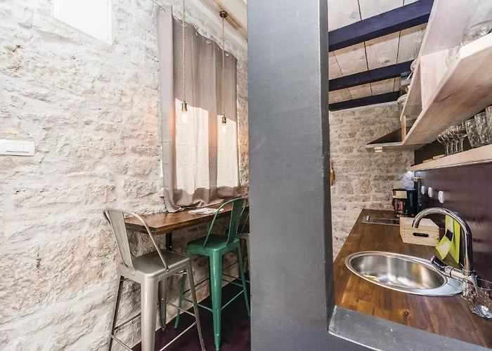 Дом отдыха Two-bedroom In Pridraga