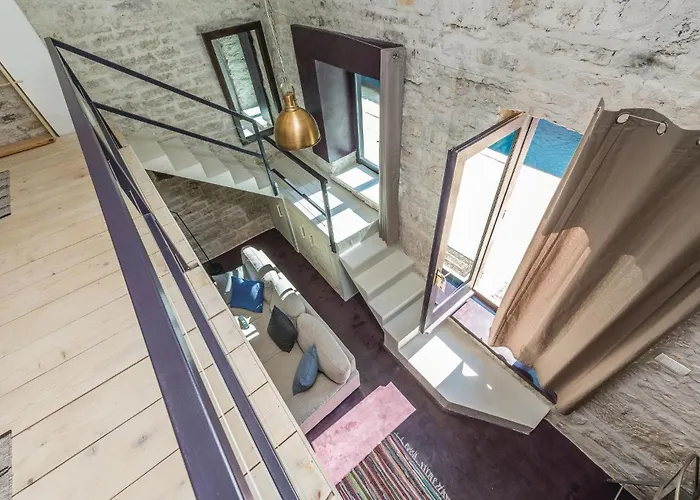 Two-bedroom In Pridraga